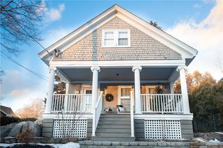 7 Squantum Street, Cranston, RI 02920