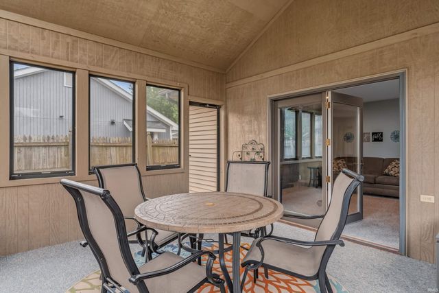 8711 Amberly Drive, New Haven, IN 46774
