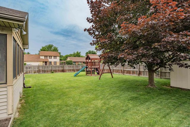 8711 Amberly Drive, New Haven, IN 46774