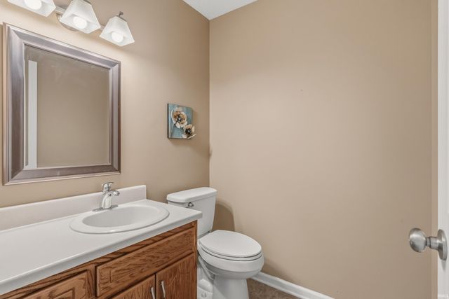 8711 Amberly Drive, New Haven, IN 46774
