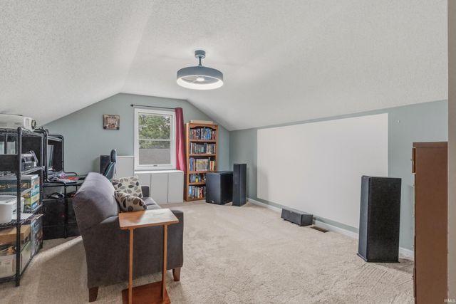 8711 Amberly Drive, New Haven, IN 46774