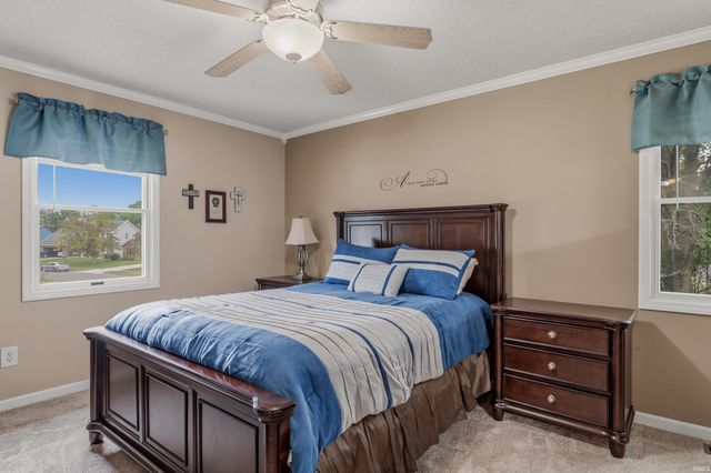 8711 Amberly Drive, New Haven, IN 46774