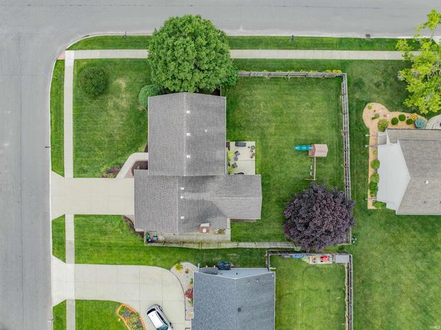 8711 Amberly Drive, New Haven, IN 46774