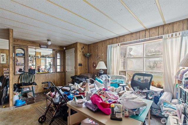 24 4th Avenue S, Algona, WA 98001