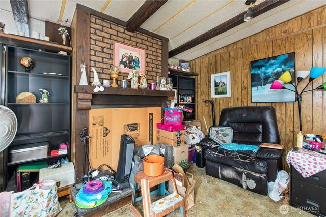 24 4th Avenue S, Algona, WA 98001