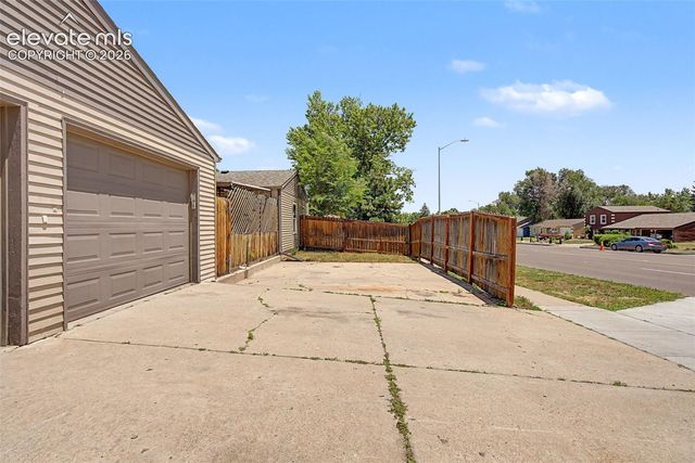 2 Arlen Street, Colorado Springs, CO 80909