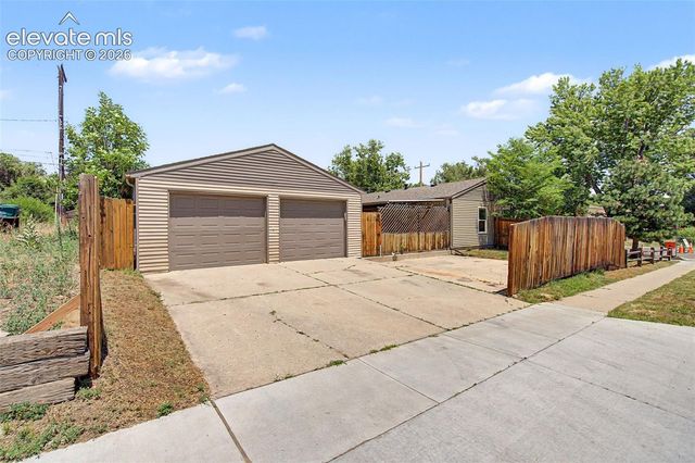 2 Arlen Street, Colorado Springs, CO 80909