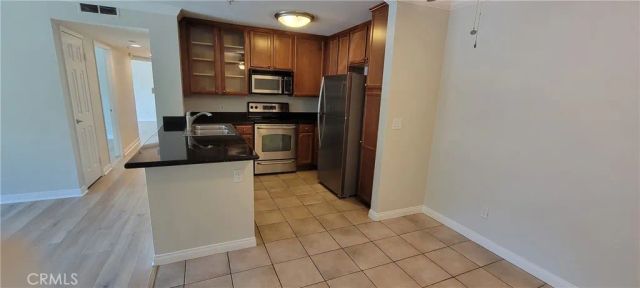 1020 La Terraza 104, Corona, CA 92879