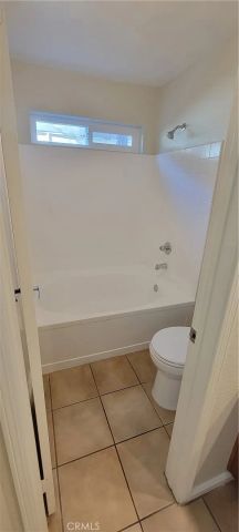 1020 La Terraza 104, Corona, CA 92879