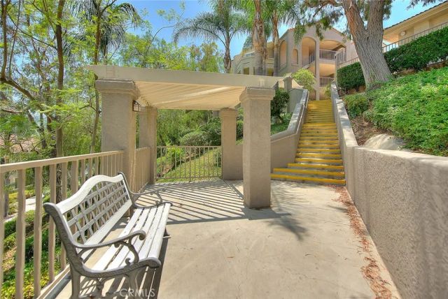 1020 La Terraza 104, Corona, CA 92879