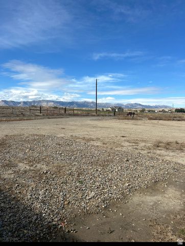 2430 N LUNDY LN, Cleveland, UT 84518