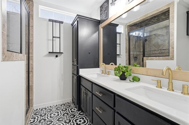 1901 N 7th Street, Waco, TX 76708