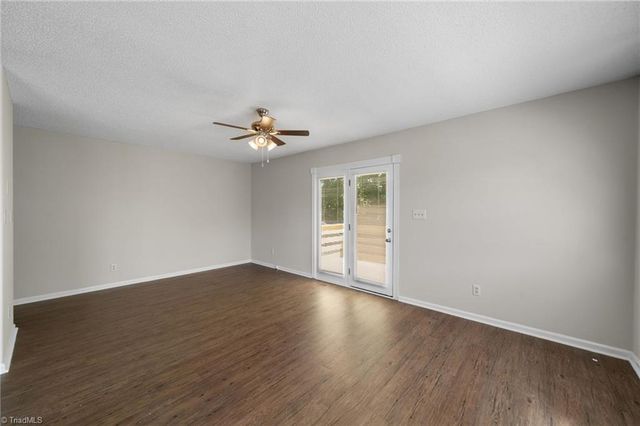 118 Hidden Hills Drive, Thomasville, NC 27360