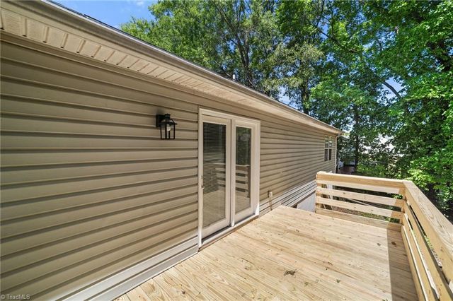 118 Hidden Hills Drive, Thomasville, NC 27360