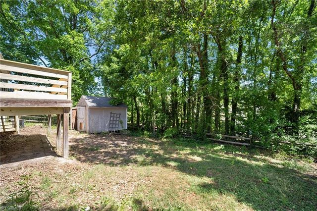 118 Hidden Hills Drive, Thomasville, NC 27360