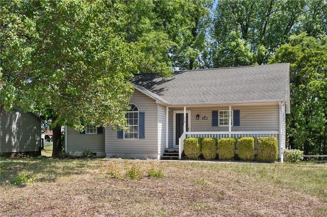118 Hidden Hills Drive, Thomasville, NC 27360