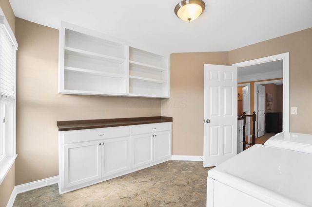 8393 Coldwater Drive, Powell, OH 43065