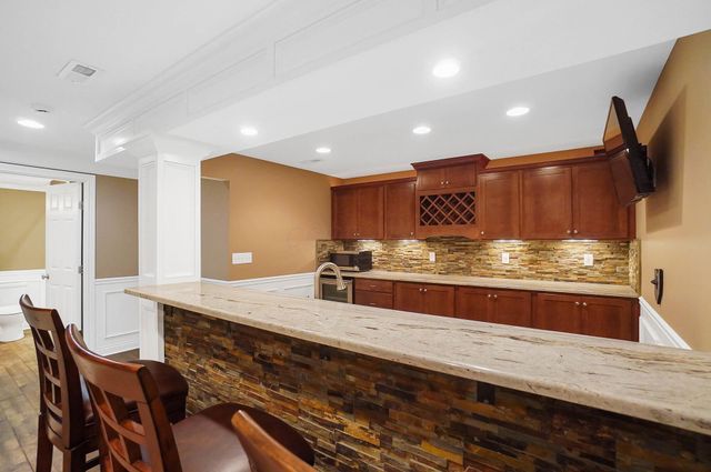 8393 Coldwater Drive, Powell, OH 43065