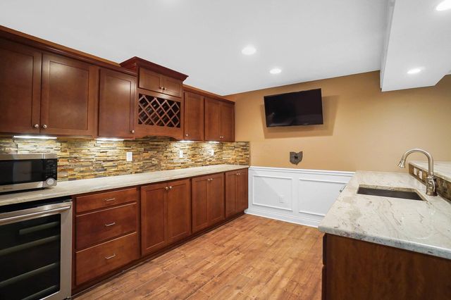 8393 Coldwater Drive, Powell, OH 43065