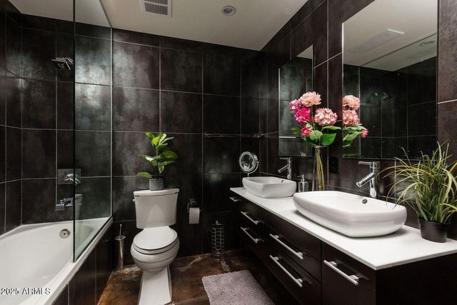 5002 N 38TH Place, Phoenix, AZ 85018