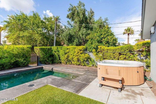 5002 N 38TH Place, Phoenix, AZ 85018