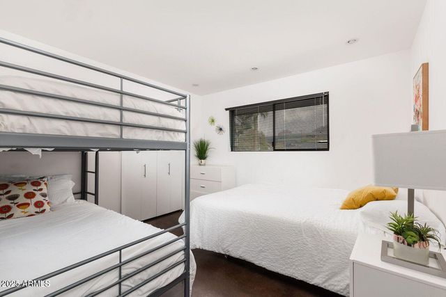 5002 N 38TH Place, Phoenix, AZ 85018