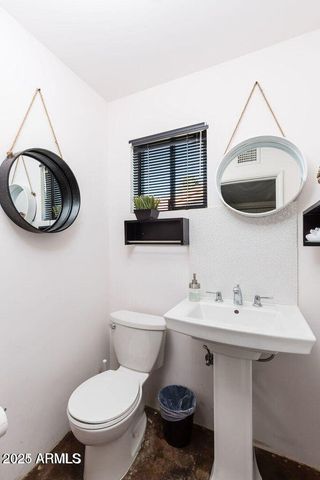 5002 N 38TH Place, Phoenix, AZ 85018