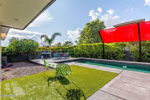 5002 N 38TH Place, Phoenix, AZ 85018