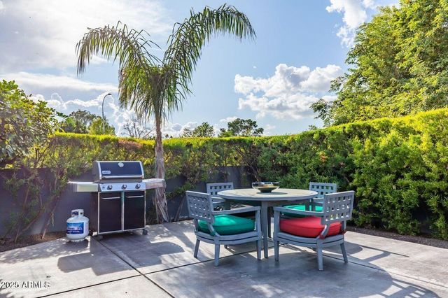 5002 N 38TH Place, Phoenix, AZ 85018