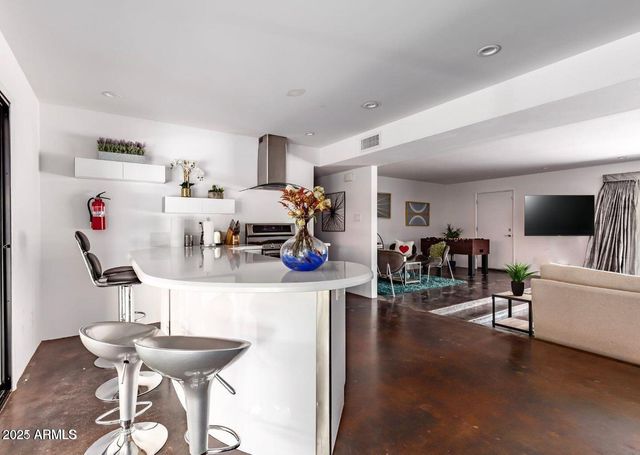 5002 N 38TH Place, Phoenix, AZ 85018