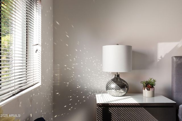 5002 N 38TH Place, Phoenix, AZ 85018