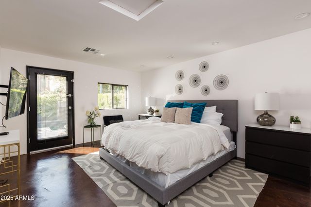 5002 N 38TH Place, Phoenix, AZ 85018