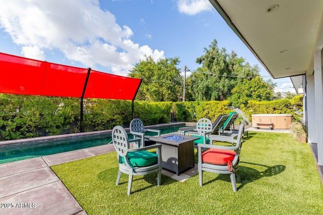 5002 N 38TH Place, Phoenix, AZ 85018