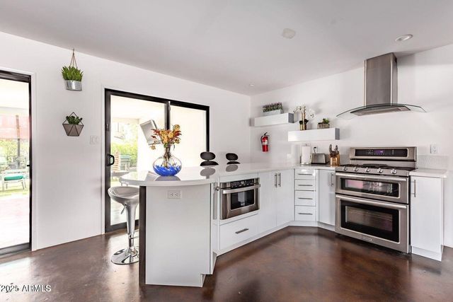 5002 N 38TH Place, Phoenix, AZ 85018