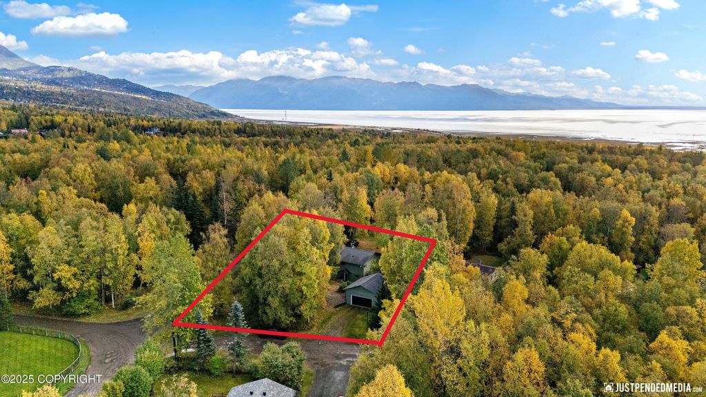 2940 E 142nd Avenue, Anchorage, AK 99516