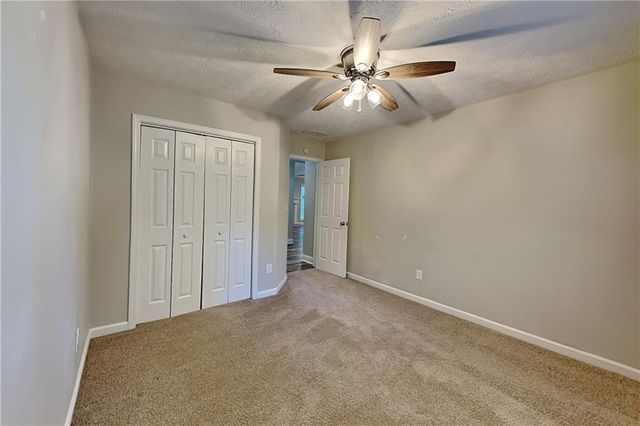 3564 Saddlebrook Drive, Loganville, GA 30052
