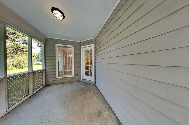 3564 Saddlebrook Drive, Loganville, GA 30052