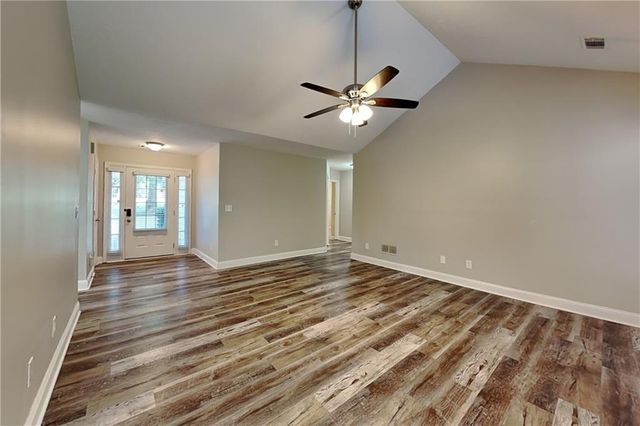 3564 Saddlebrook Drive, Loganville, GA 30052