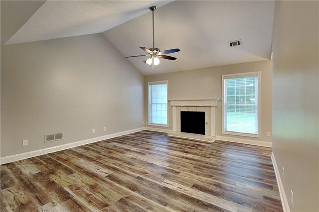 3564 Saddlebrook Drive, Loganville, GA 30052