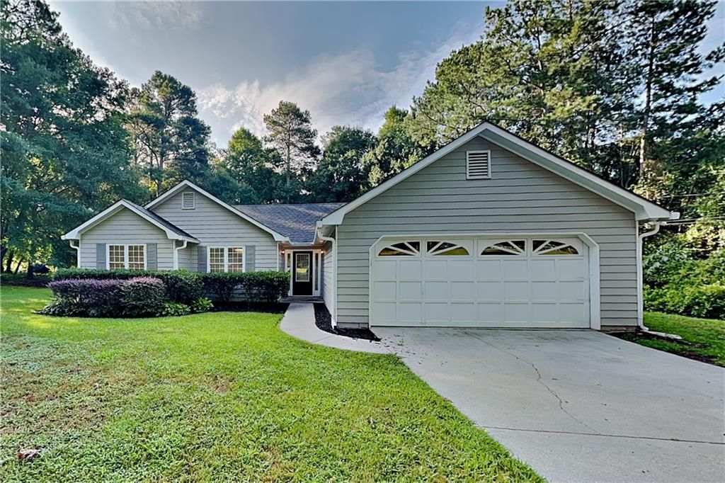 3564 Saddlebrook Drive, Loganville, GA 30052