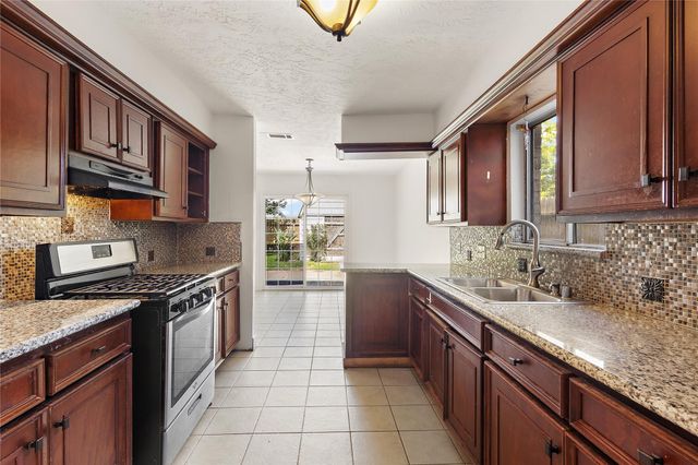 3826 Quitman Drive, Pasadena, TX 77505