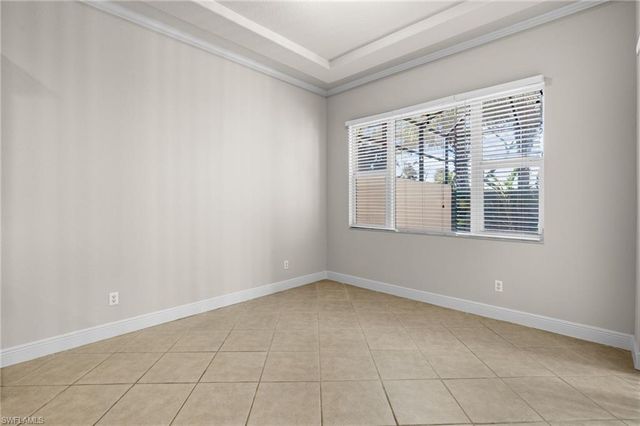 5717 Mango CIR 5717, Naples, FL 34110