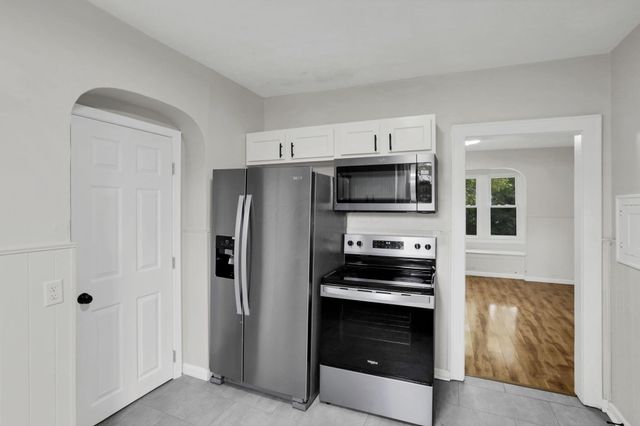 2365 N Stelzer Road, Columbus, OH 43219