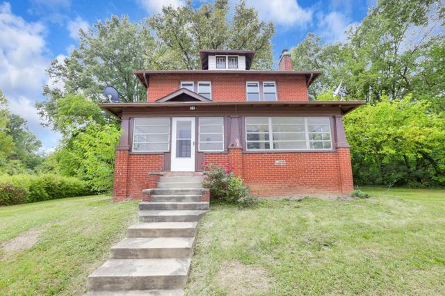 2365 N Stelzer Road, Columbus, OH 43219