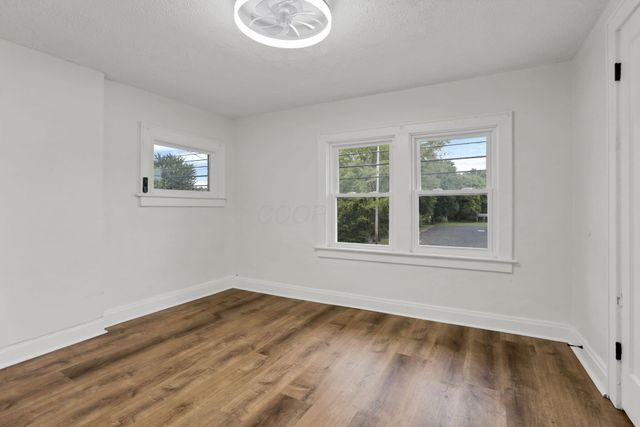 2365 N Stelzer Road, Columbus, OH 43219