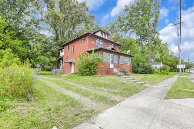 2365 N Stelzer Road, Columbus, OH 43219