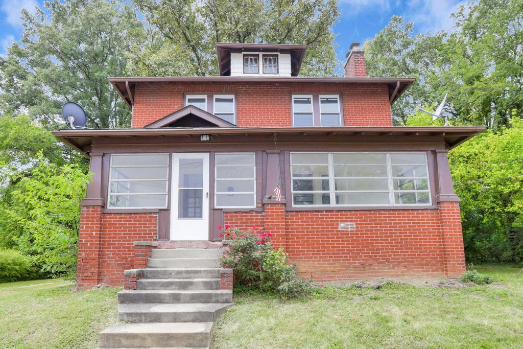2365 N Stelzer Road, Columbus, OH 43219