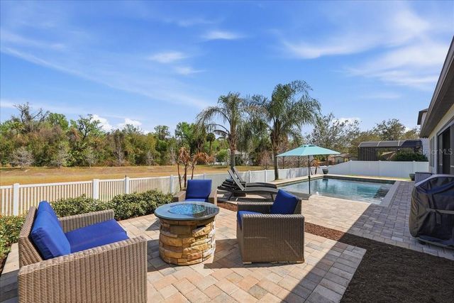 688 FOSTERS GROVE LOOP, Oviedo, FL 32765