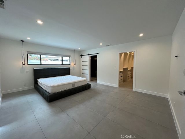 5735 Saloma, Van Nuys, CA 91411