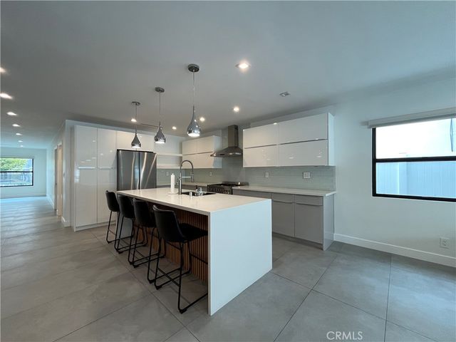 5735 Saloma, Van Nuys, CA 91411